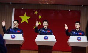 China prepara lançamento da nave espacial tripulada Shenzhou-18
