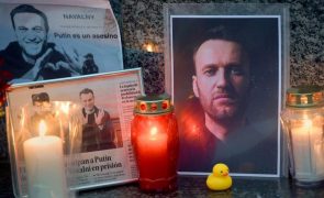 Igreja Ortodoxa Russa suspende padre que oficiou cerimónia em memória de Navalny