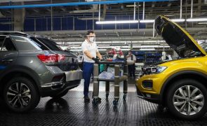 Trabalhadores da Autoeuropa aprovam acordo laboral válido por dois anos