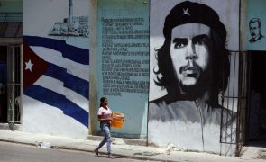Treze condenados a penas de até 15 anos de prisão por protestos de 2022 em Cuba