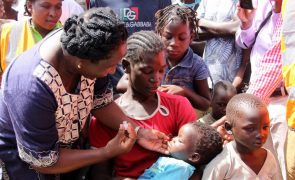 Surto de cólera atinge 15.637 pessoas em Moçambique com 33 mortos em seis meses