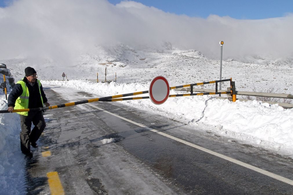 Reabertos todos os troços do maciço central da Serra da Estrela