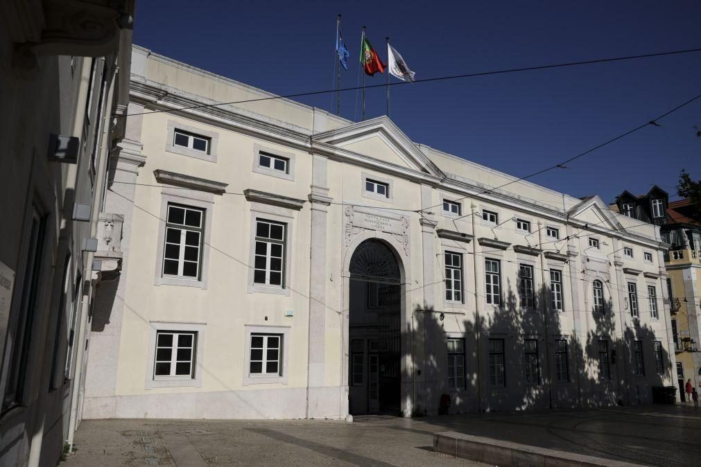 Chega exige auditoria às contas da Santa Casa e admite estender audições a Santana Lopes