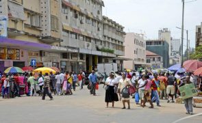 Governo moçambicano aprova reajustes nos salários mínimos