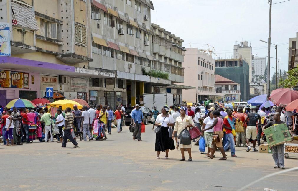 Governo moçambicano aprova reajustes nos salários mínimos
