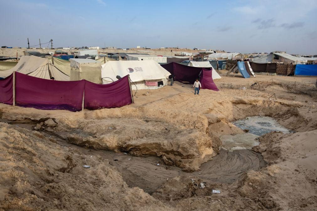Israel pede a habitantes de Rafah para irem para