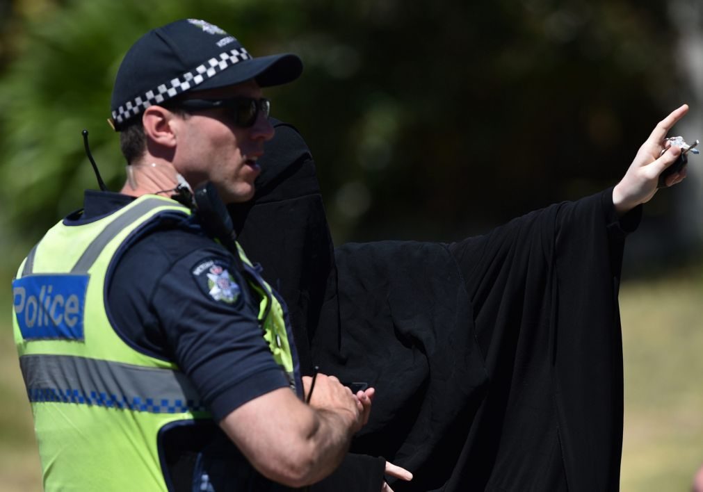 Polícia australiana alerta para possíveis ataques terroristas no final do ano