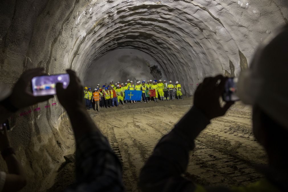 Metro do Porto conclui primeiro túnel da Linha Rosa para a abrir em julho de 2025