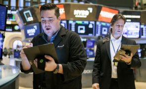Wall Street fecha sem rumo sessão calma sem notícias relevantes