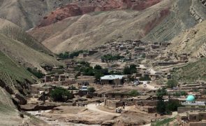 UE envia 97 toneladas de suprimentos vitais para o Afeganistão devido às inundações
