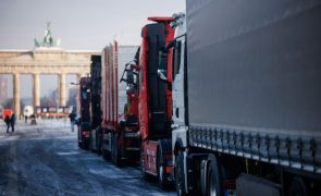 UE aprova redução de emissões de CO2 nos veículos pesados