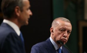 Erdogan confirma conversão de igreja bizantina em mesquita na presença de Mitsotakis
