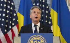 Blinken defende que Rússia deve pagar reconstrução da Ucrânia