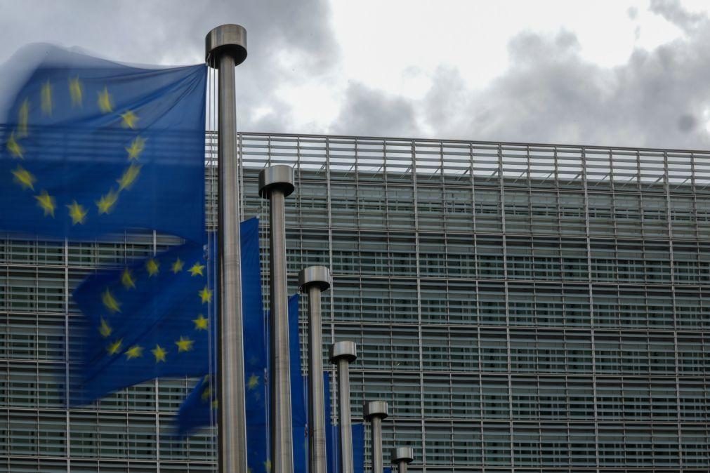 Bruxelas divulga hoje projeções de crescimento moderado devido a incerteza