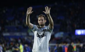 Futebolista neerlandês Daley Blind amplia ligação com Girona até 2026