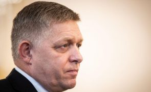 Primeiro-ministro eslovaco estável mas em estado muito grave