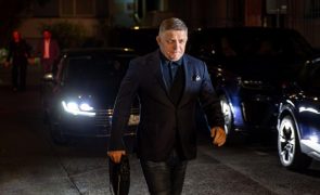 PM eslovaco Robert Fico foi operado de novo e continua em estado grave