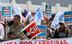 Milhares de trabalhadores da função pública em protesto pela valorização laboral