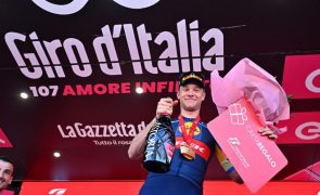 Jonathan Milan conquista terceira etapa da Volta à Itália e Pogacar segue na frente