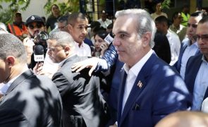 Presidente da República Dominicana reclama reeleição à primeira volta