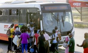 Angola compra 600 autocarros por 323,5 milhões de euros
