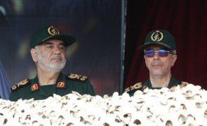 Chefe das Forças Armadas iranianas abre inquérito ao desastre aéreo de Raisi