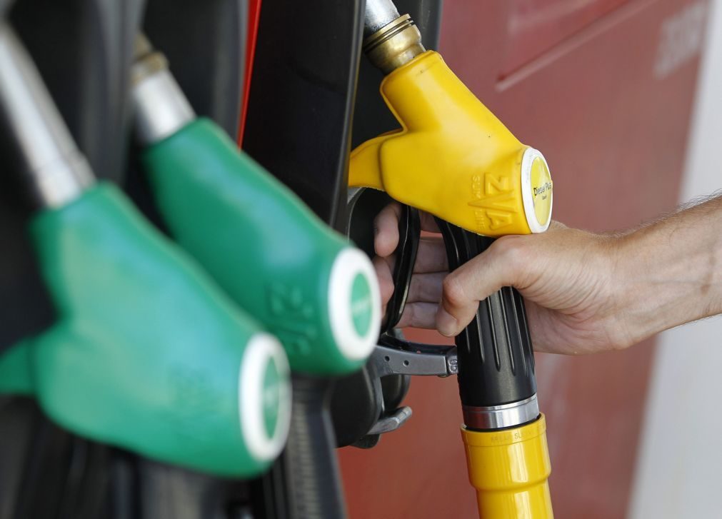 Preço da gasolina vai descer até ao final do ano