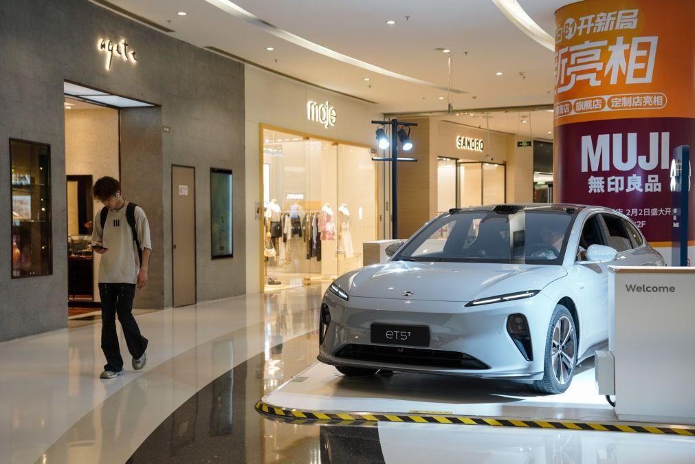 UE avança com direitos de compensação às importações de carros elétricos chineses