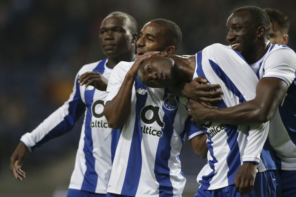 FC Porto goleia Vitória de Guimarães e apura-se para os 'quartos' da Taça