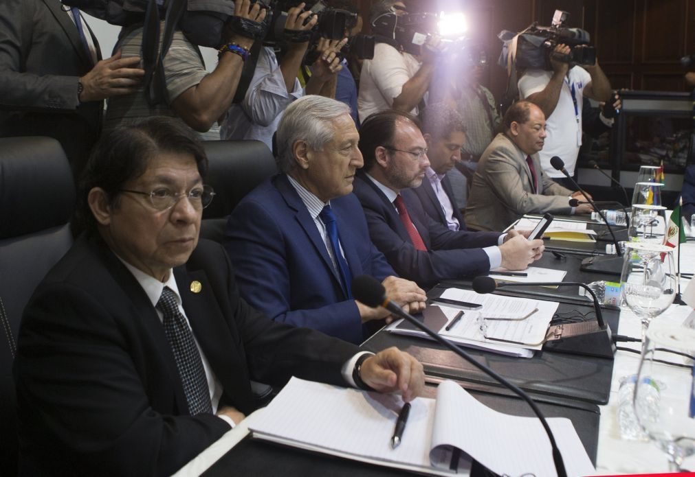 Governo e oposição da Venezuela retomam diálogo na República Dominicana