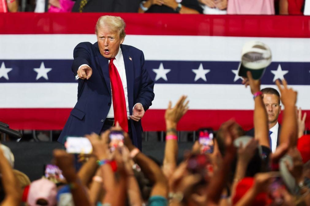 Trump acusa democratas de