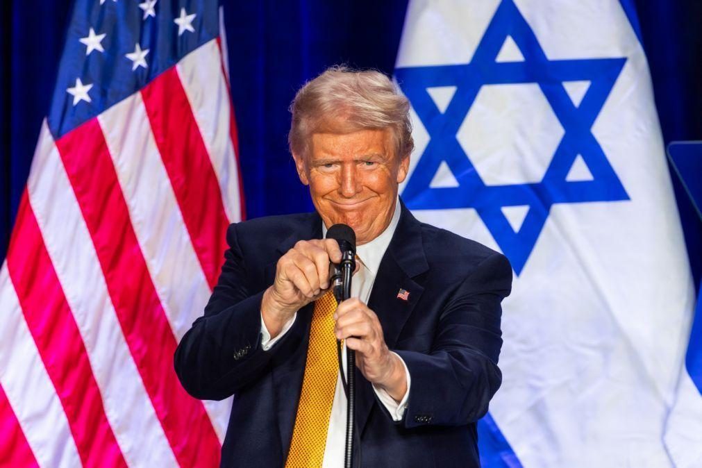 Trump diz que judeus que votam em Harris devem