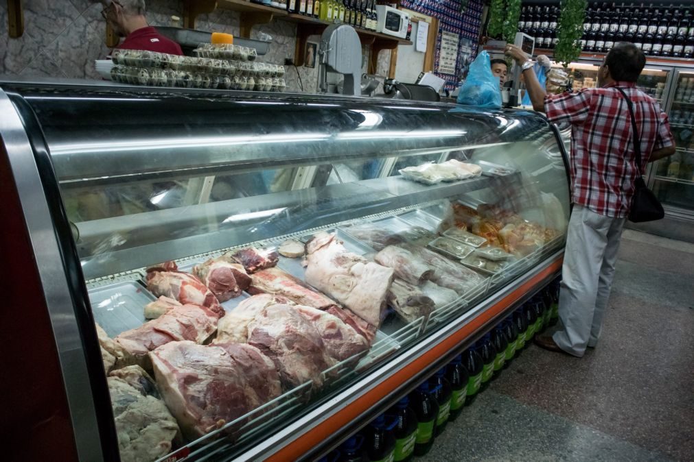 Colômbia enviou 50 toneladas de pernil de porco para a Venezuela