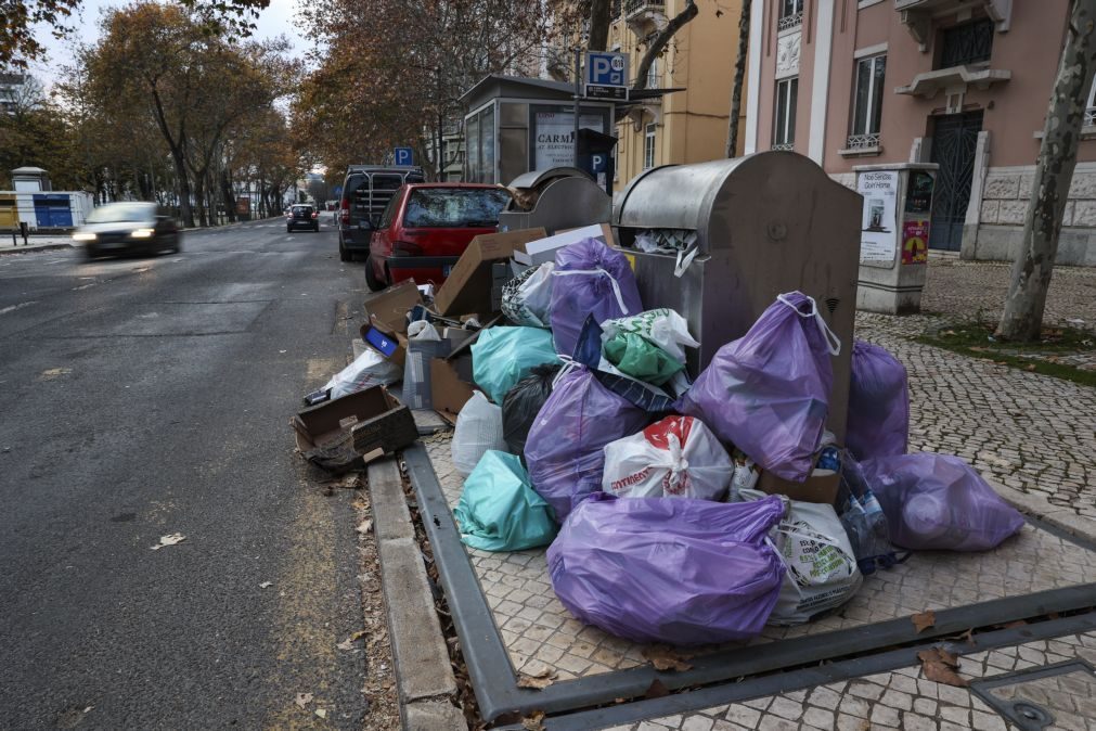 Adesão à greve na recolha do lixo em Lisboa acima dos 75% - sindicato