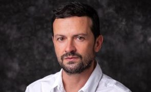 Élvio Camacho Ator da minissérie Tony indignado com 'falha' da TVI: “Estou contra...”