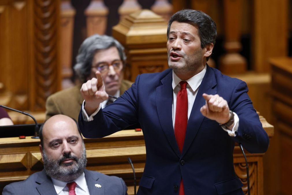Ventura recomenda a Montenegro que vá embora, primeiro-ministro responde que