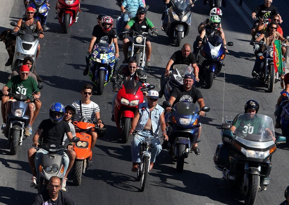 Parlamento propõe que motociclos paguem metade da portagem da classe 1