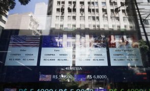 Brasil regista primeira balança comercial negativa mensal em três anos