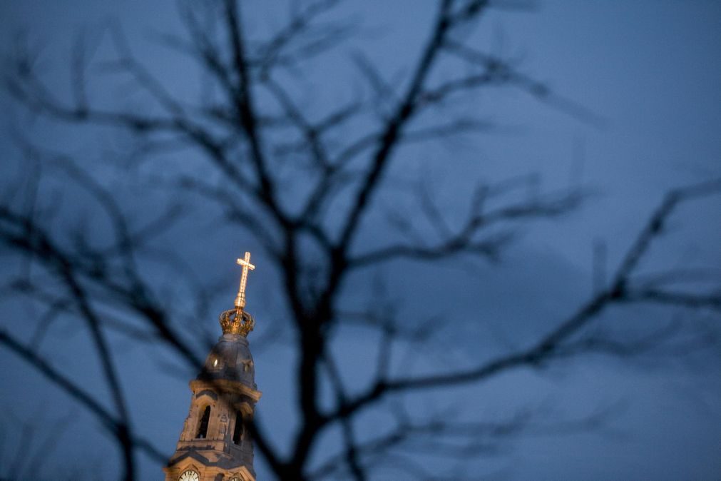 Embaixador do Papa em França acusado de assédio