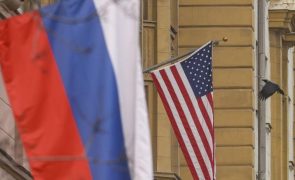 Trump e Putin deverão reunir-se esta semana para discutir situação da Ucrânia