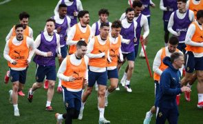 Portugal faz último treino antes do duelo decisivo com a Dinamarca