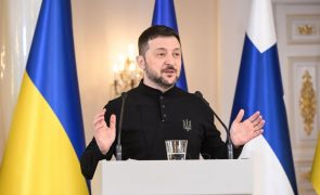 Zelensky pede mais pressão sobre a Rússia após novos ataques mortíferos