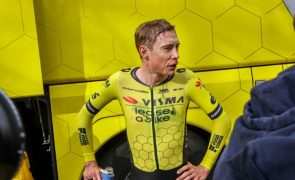 Ciclista Jonas Vingegaard sofreu uma concussão cerebral na queda no Paris-Nice
