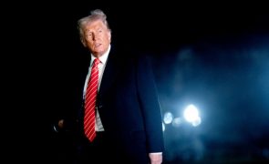 Trump anuncia tarifas de 25% contra países que comprem petróleo venezuelano