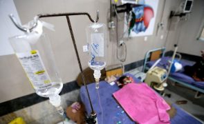 ONU alerta que redução da mortalidade infantil está em causa devido a cortes na ajuda internacional