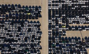Vendas de automóveis novos na UE caem 3% até fevereiro