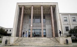 Governo desbloqueia progressão de professores do ensino superior
