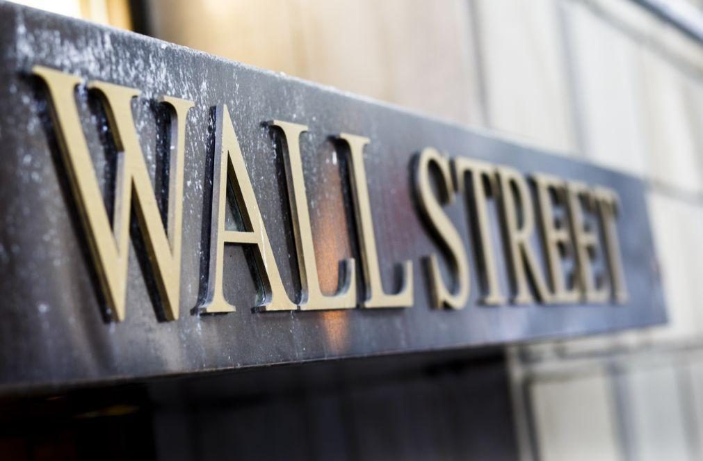 Bolsa em Wall Street segue mista pouco após o início da sessão