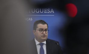 Ministro das Finanças defende que compromisso com Defesa não pode colocar em causa equilíbrio orçamental