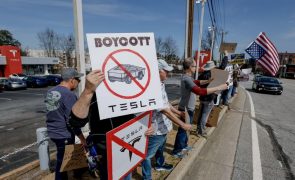 Elon Musk reconhece que Tesla não sairá ilesa do impacto das tarifas